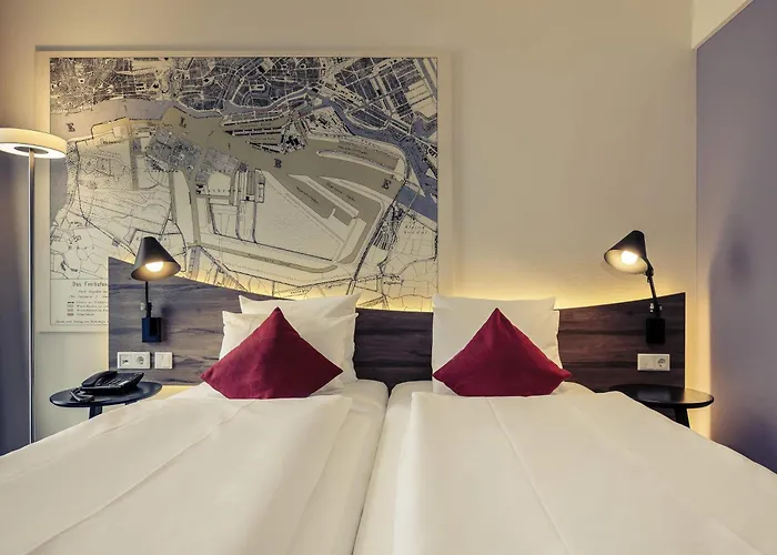 Hotel Mercure Mitte 4*